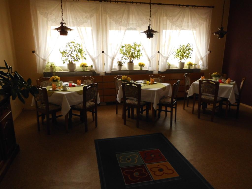 Hotel Garni Am Heuberg 에슈베게 외부 사진