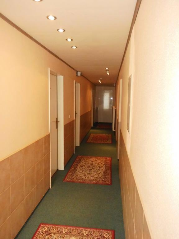 Hotel Garni Am Heuberg 에슈베게 외부 사진