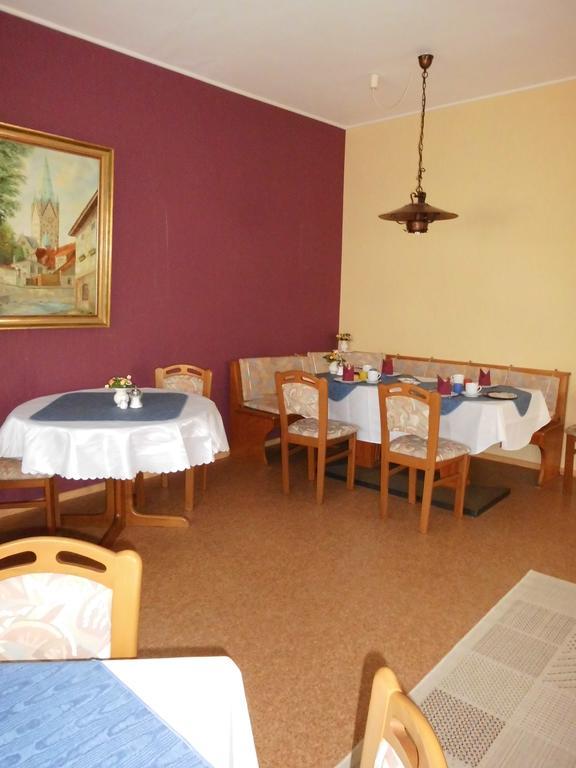 Hotel Garni Am Heuberg 에슈베게 외부 사진