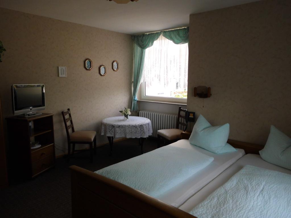 Hotel Garni Am Heuberg 에슈베게 외부 사진