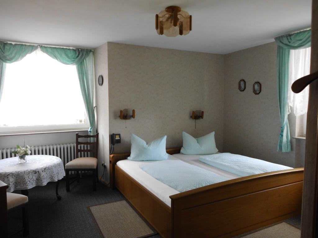 Hotel Garni Am Heuberg 에슈베게 외부 사진